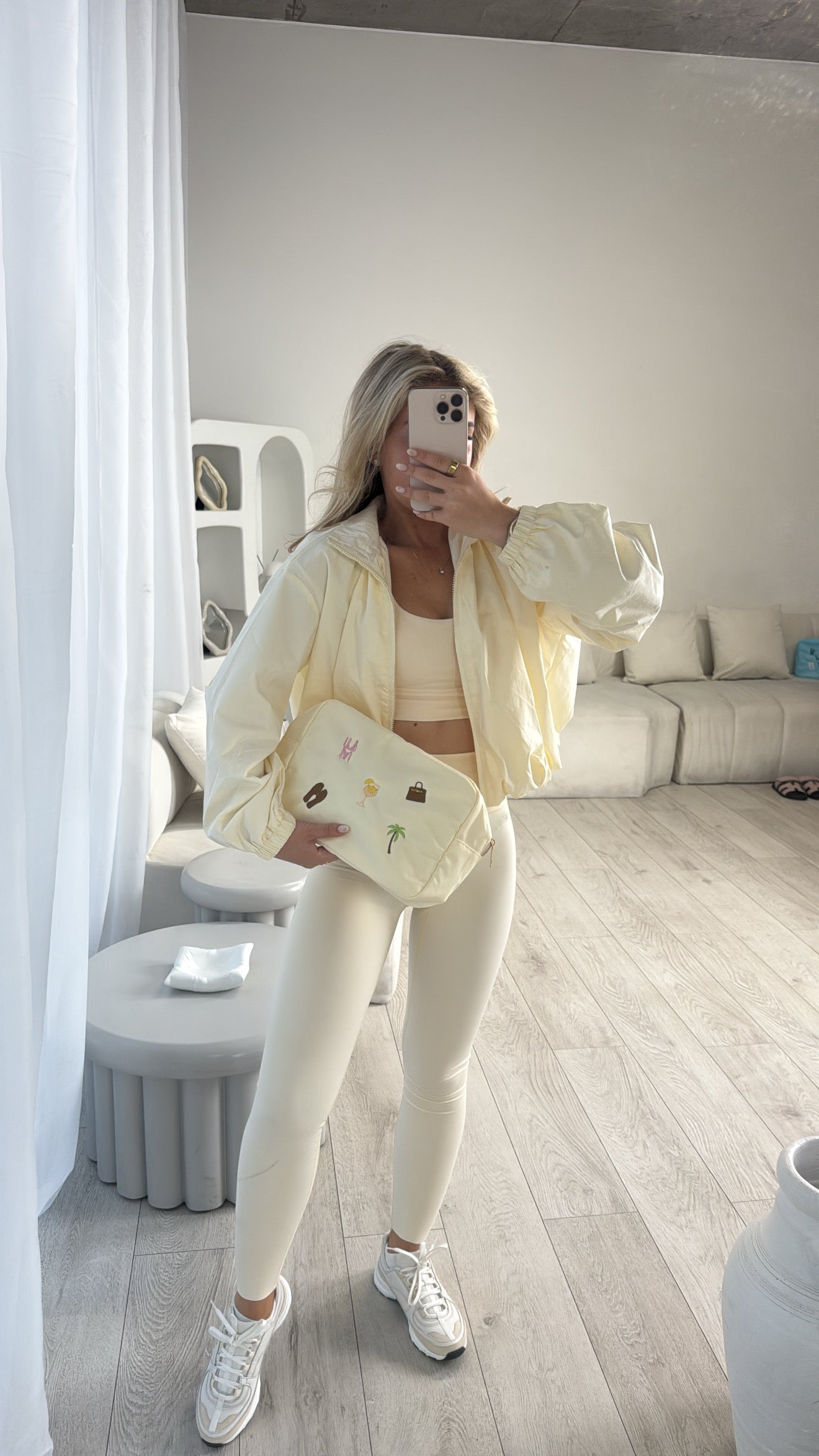 Crazy icon pouch 🥐