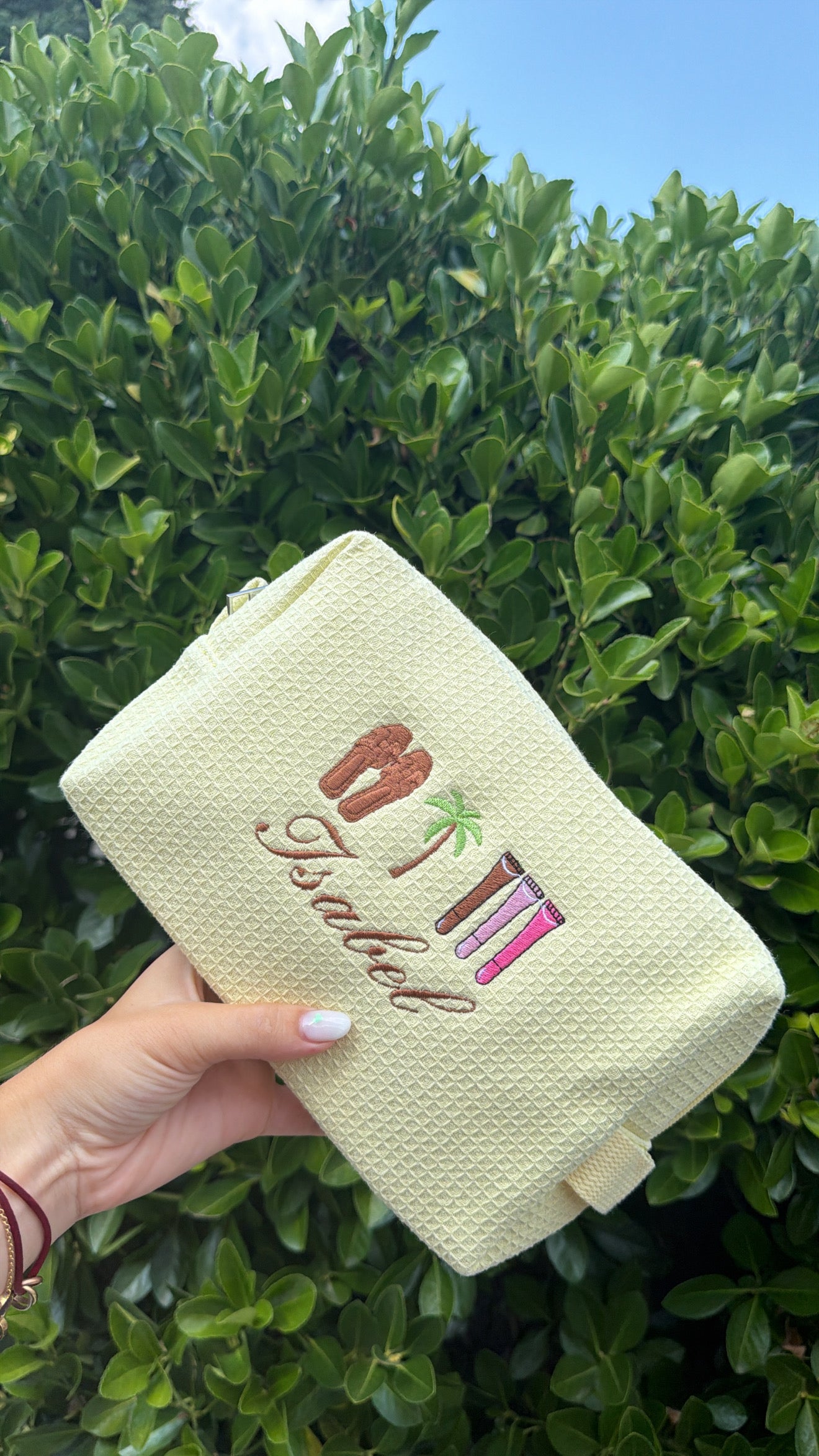 Yellow pouch🫶🏽🌴🍋