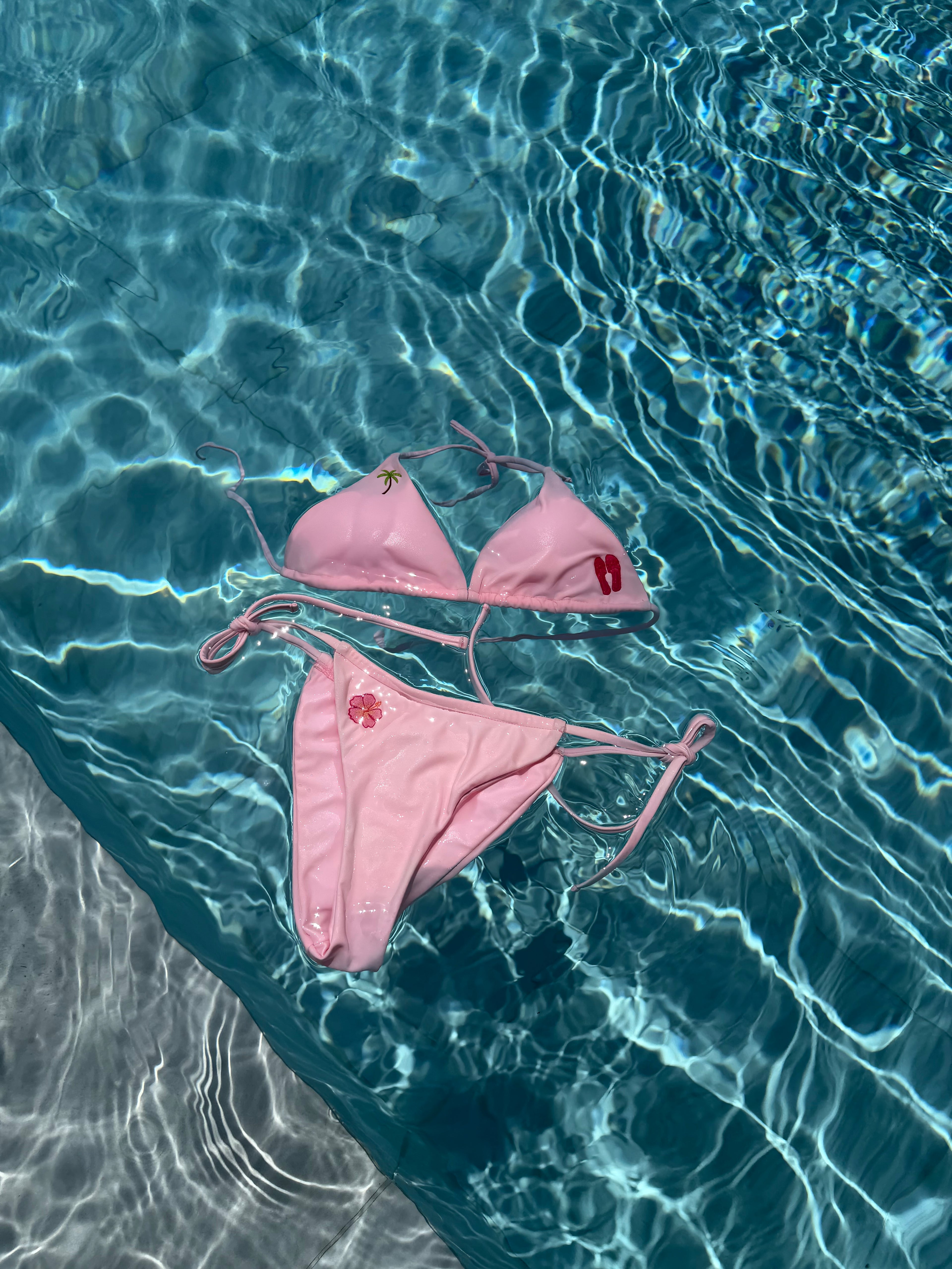 Bikini🌴🥥🍸