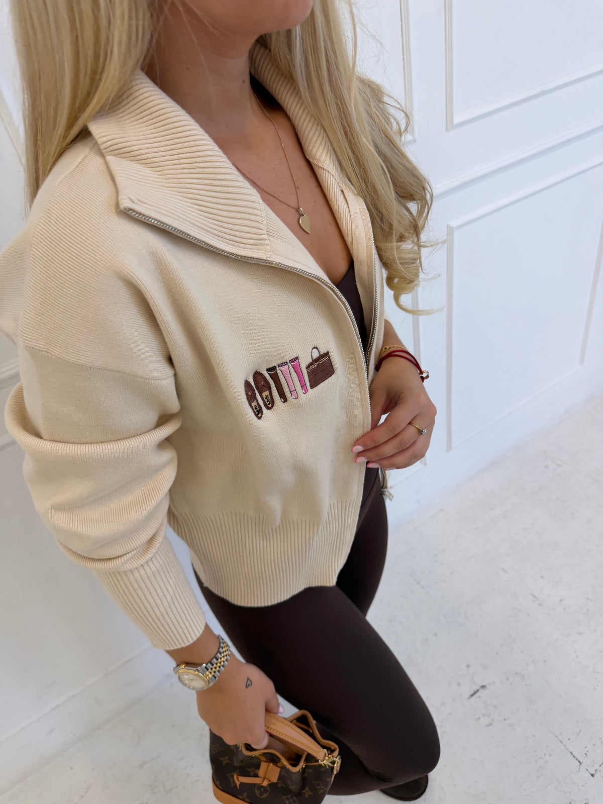 3 Icon cream cardigan 🤎✨🍦￼