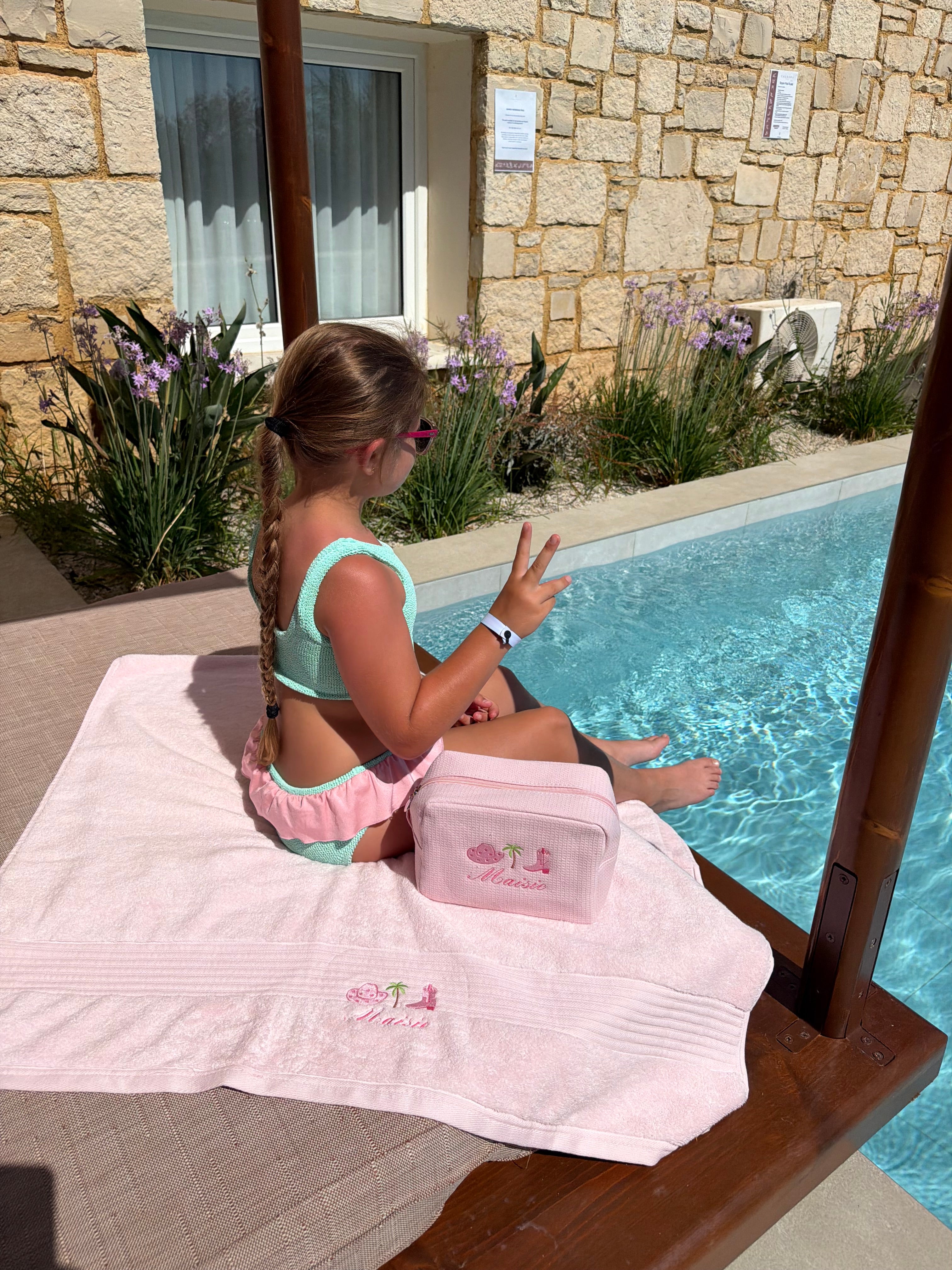 Pink cowboy towel&pouch set🩷🌴🤠