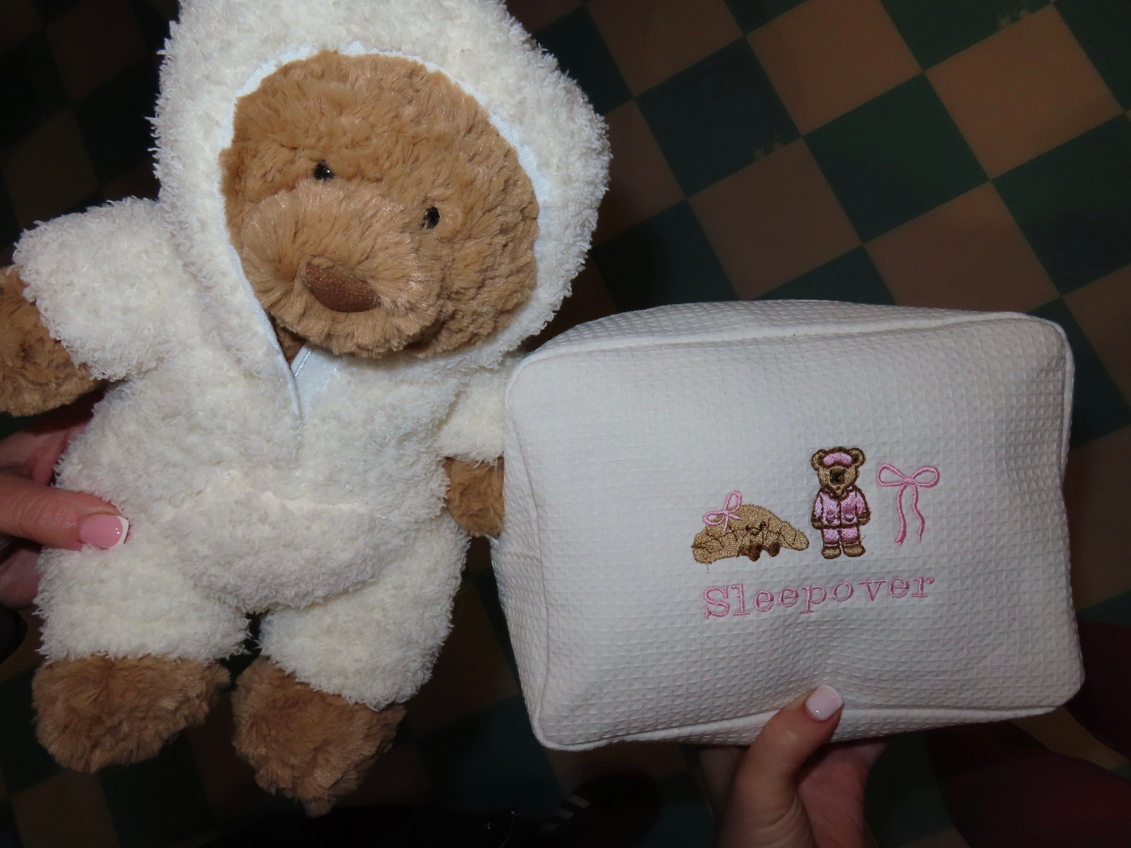 Jelly cat pouch🧸🎀🥐