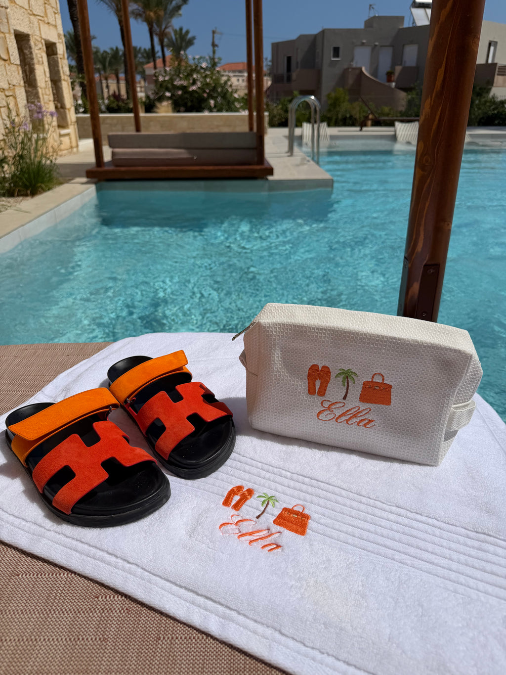 Orange palm pouch🌴🧡🍊