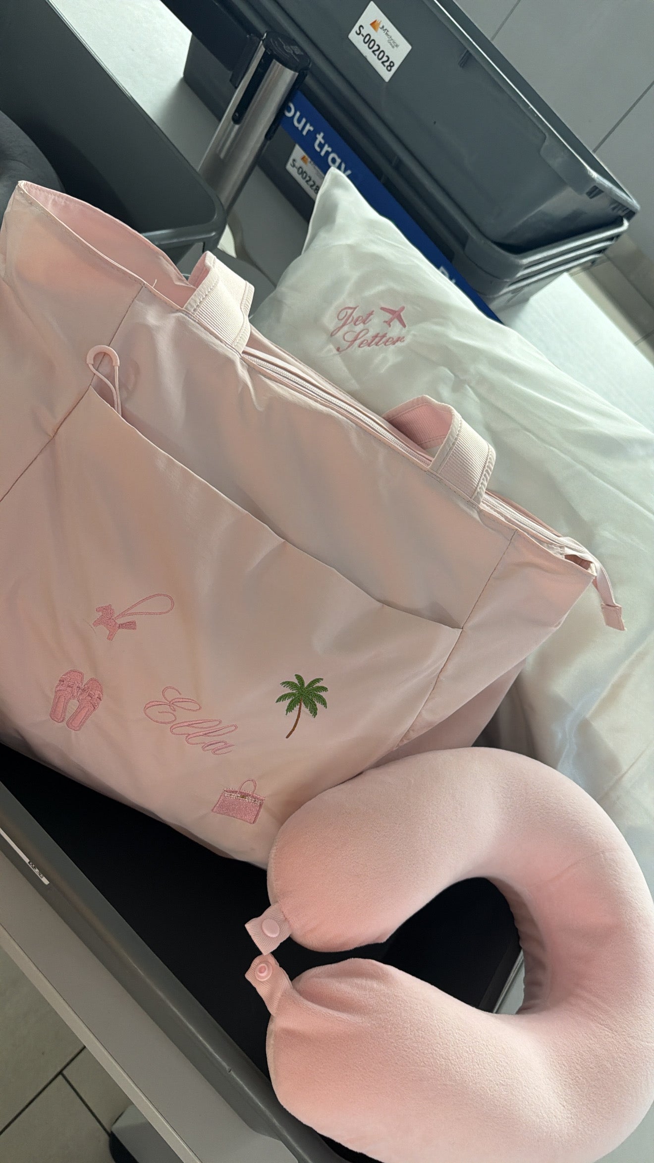 Jet setter silk pillow case✌🏼🎀✈️
